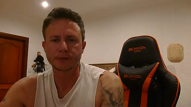 Snapshot of TroyDieselXXX chatting on 03/02/26, 07:21 TroyDieselXXX online show from 03/02/26, 07:21