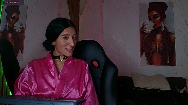 Snapshot of Scaarlettfox chatting on 11/10/25, 07:35 Scaarlettfox online show from 11/10/25, 07:35