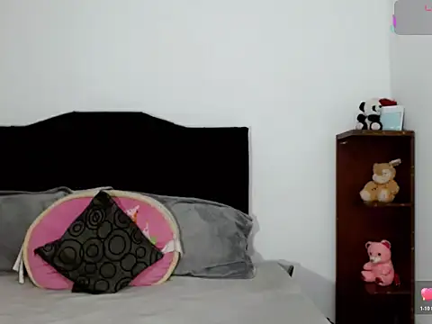 x isabella x online show from 12/05/25, 02:47