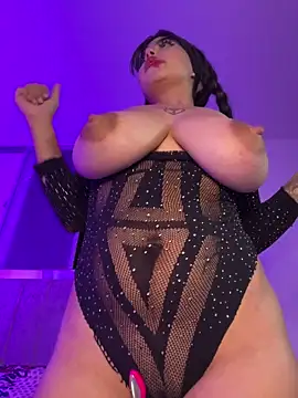 lucialauper  online show from 03/26/26, 01:11