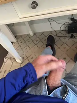 cyclone1212 online show from 02/06/26, 06:11