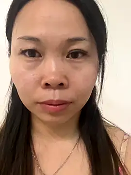 Snapshot of xlj4523 chatting on 10/12/25, 02:38 xlj4523 online show from 10/12/25, 02:38