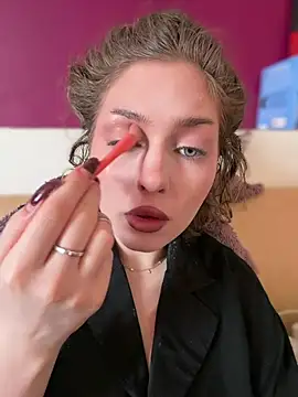 Snapshot of KellyKeler chatting on 02/07/26, 10:30 KellyKeler online show from 02/07/26, 10:30