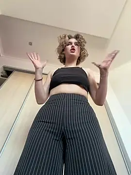 Snapshot of KellyKeler chatting on 02/12/26, 11:27 KellyKeler online show from 02/12/26, 11:27