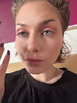 Snapshot of KellyKeler chatting on 02/13/26, 11:17 KellyKeler online show from 02/13/26, 11:17