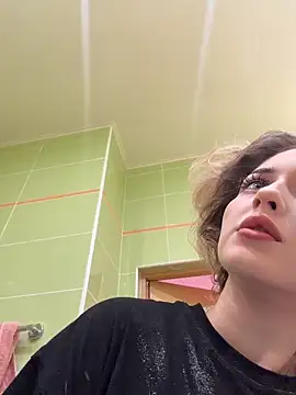 KellyKeler online show from 03/11/26, 10:54