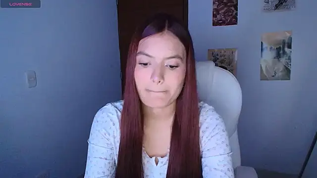 Snapshot of Ema__Rose chatting on 09/14/25, 01:16 Ema Rose online show from 09/14/25, 01:16