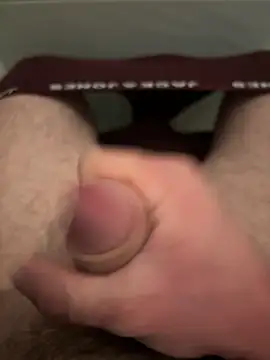 hugehairycock 98 online show from 04/16/26, 03:24