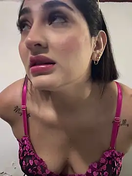 JasmineRhodes online show from 04/15/26, 01:07