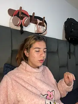 Snapshot of AllieYourGirl chatting on 11/14/25, 03:16 AllieYourGirl online show from 11/14/25, 03:16