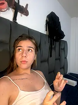 Snapshot of AllieYourGirl chatting on 11/26/25, 11:39 AllieYourGirl online show from 11/26/25, 11:39