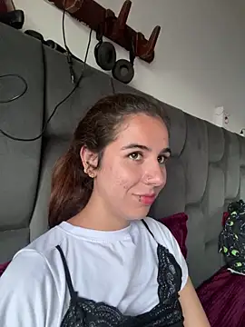 Snapshot of AllieYourGirl chatting on 12/14/25, 10:36 AllieYourGirl online show from 12/14/25, 10:36