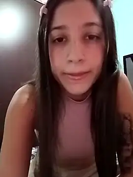 Snapshot of Arii_collins1 chatting on 10/27/25, 11:20 Arii collins1 online show from 10/27/25, 11:20