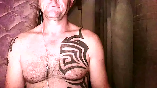 Snapshot of Yournaughty chatting on 11/13/25, 05:50 Yournaughty online show from 11/13/25, 05:50