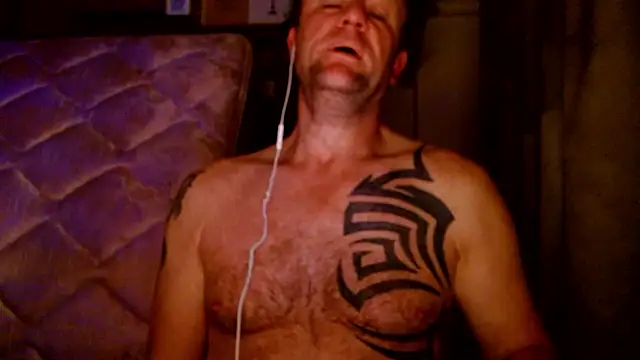 Snapshot of Yournaughty chatting on 02/02/26, 05:39 Yournaughty online show from 02/02/26, 05:39