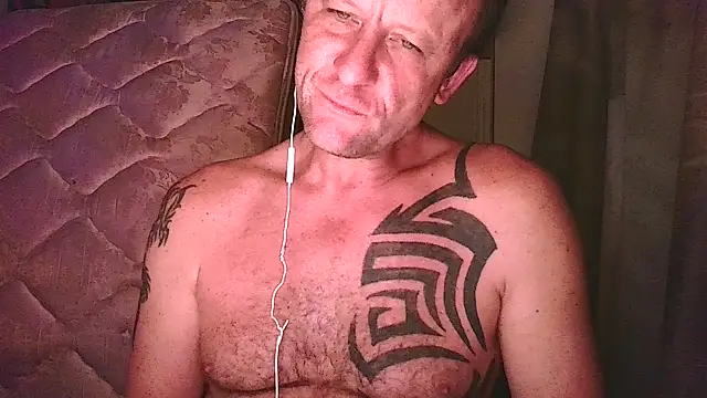 Snapshot of Yournaughty chatting on 07/15/26, 04:51 Yournaughty online show from 07/15/26, 04:51