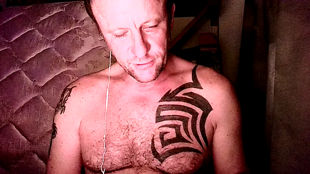 Snapshot of Yournaughty chatting on 07/19/26, 05:22 Yournaughty online show from 07/19/26, 05:22