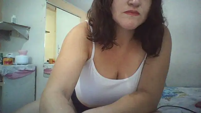 Snapshot of Vanessinhadappkrosa chatting on 07/04/26, 06:47 Vanessinhadappkrosa online show from 07/04/26, 06:47