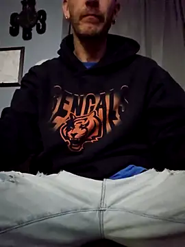 Sampzon online show from 10/13/25, 01:49