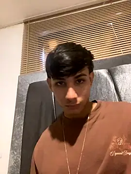 Snapshot of cody_fox10 chatting on 09/20/25, 07:04 cody fox10 online show from 09/20/25, 07:04