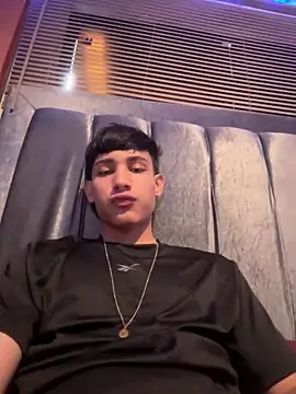 cody fox10 online show from 11/09/25, 08:07