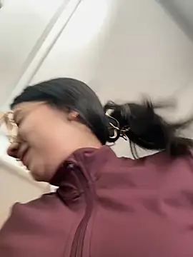 Snapshot of Michelle_Zoe chatting on 11/23/25, 03:23 Michelle Zoe online show from 11/23/25, 03:23