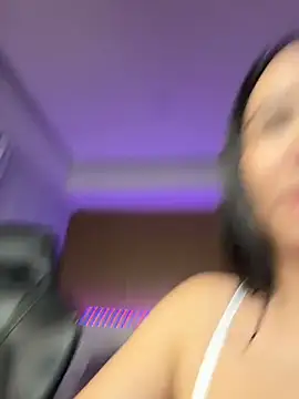 Michelle Zoe online show from 04/21/26, 02:04