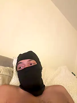 Snapshot of Pingasweet304 chatting on 12/16/25, 08:52 Pingasweet304 online show from 12/16/25, 08:52