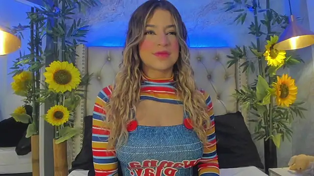 Snapshot of LittleeJaz chatting on 10/18/25, 04:15 LittleeJaz online show from 10/18/25, 04:15