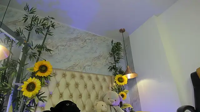 Snapshot of LittleeJaz chatting on 07/04/26, 04:07 LittleeJaz online show from 07/04/26, 04:07