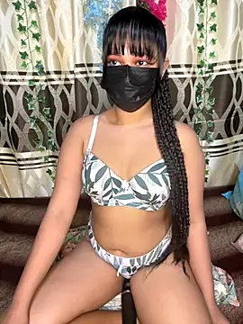 Snapshot of Ariana__Marie chatting on 11/13/25, 12:26 Ariana Marie online show from 11/13/25, 12:26