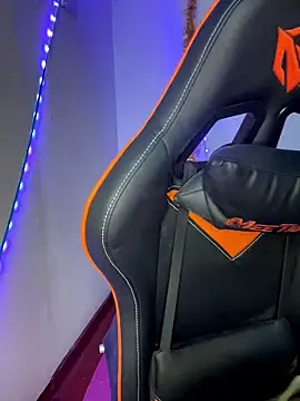 Snapshot of Ariana__Marie chatting on 01/15/26, 05:27 Ariana Marie online show from 01/15/26, 05:27