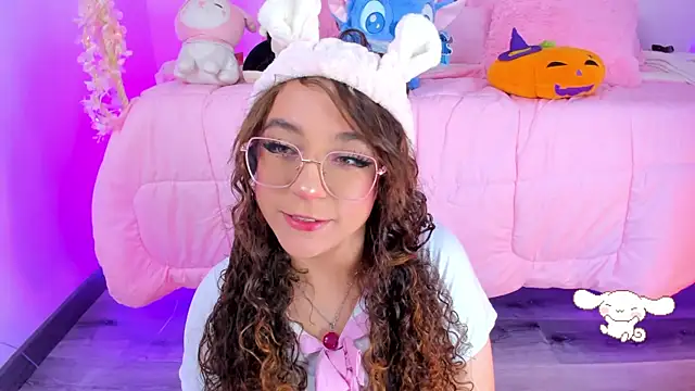 Snapshot of hannacutegod chatting on 01/09/26, 05:43 hannacutegod online show from 01/09/26, 05:43