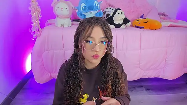 Snapshot of hannacutegod chatting on 02/04/26, 04:51 hannacutegod online show from 02/04/26, 04:51