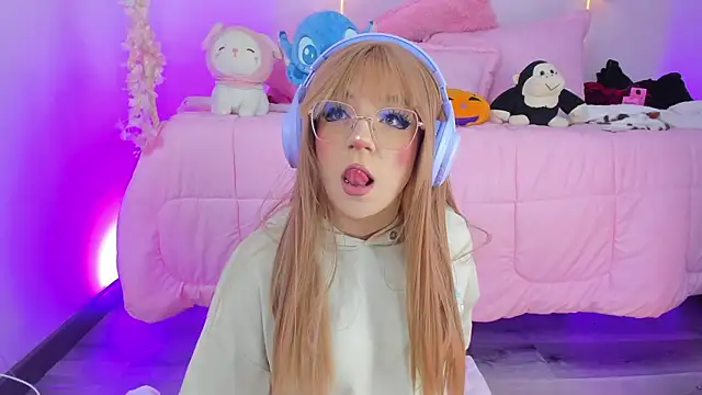 Snapshot of hannacutegod chatting on 02/17/26, 05:48 hannacutegod online show from 02/17/26, 05:48