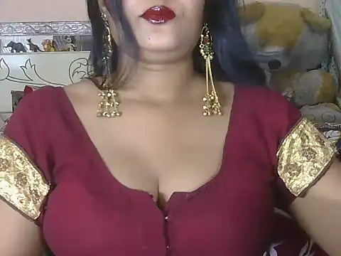 Snapshot of hotee_bhabi chatting on 06/11/26, 05:38 hotee bhabi online show from 06/11/26, 05:38