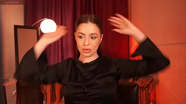 EmiliyaRoude online show from 12/02/25, 01:05