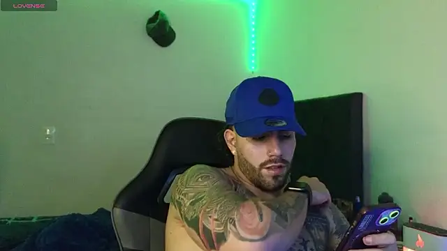 Ades Lowe online show from 02/18/26, 06:31