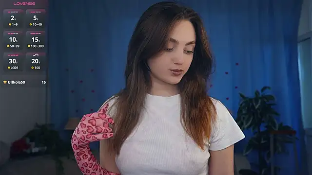 LoraDavi online show from 09/12/25, 07:41