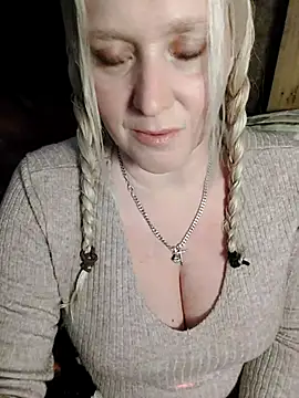 Bouncy-Bella28X online show from 09/11/25, 01:22