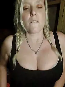 Bouncy-Bella28X online show from 10/07/25, 09:45