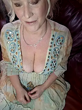 Bouncy-Bella28X online show from 03/22/26, 03:37