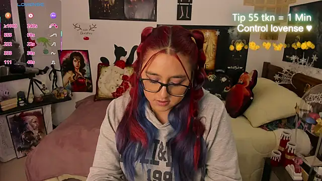 Snapshot of Cherry_blush_ chatting on 12/18/25, 08:48 Cherry blush online show from 12/18/25, 08:48