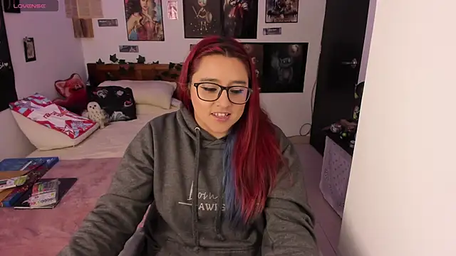 Snapshot of Cherry_blush_ chatting on 01/08/26, 09:39 Cherry blush online show from 01/08/26, 09:39