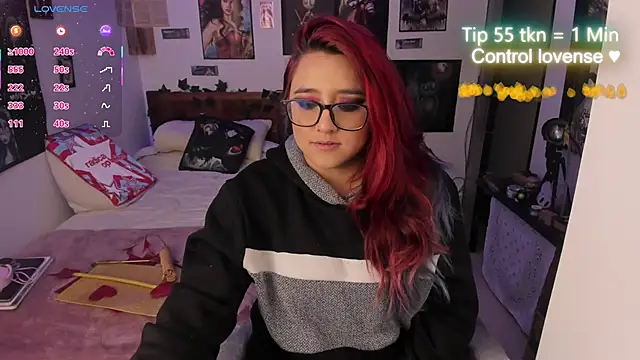 Snapshot of Cherry_blush_ chatting on 01/13/26, 08:25 Cherry blush online show from 01/13/26, 08:25