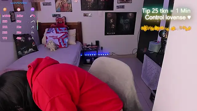 Snapshot of Cherry_blush_ chatting on 02/04/26, 08:58 Cherry blush online show from 02/04/26, 08:58