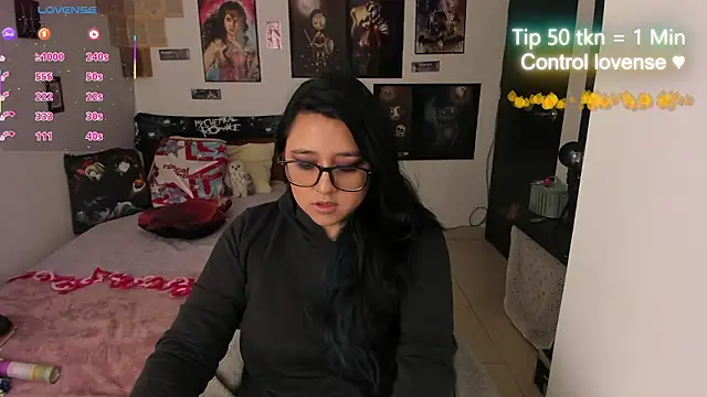 Snapshot of Cherry_blush_ chatting on 02/12/26, 08:15 Cherry blush online show from 02/12/26, 08:15