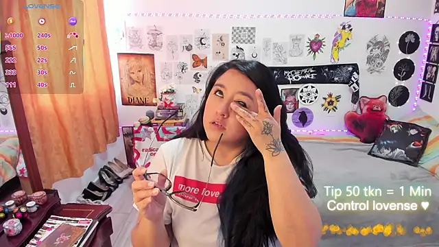 Snapshot of Cherry_blush_ chatting on 03/02/26, 09:43 Cherry blush online show from 03/02/26, 09:43