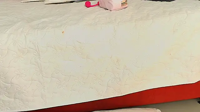 keyla mejia online show from 12/20/25, 12:01