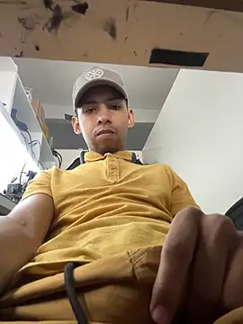 Oqui online show from 04/15/26, 06:15